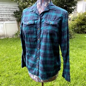 Classic Fit Comfy Plaid Eddie Bauer Button-Up